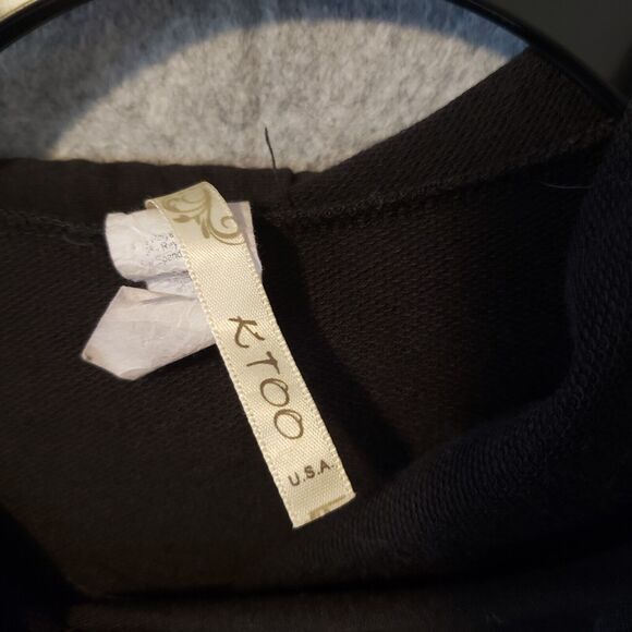 Ktoo Top Hoodie Womens Small Black Red White Stars Patriotic Sleeveless Pullover - Picture 7 of 12